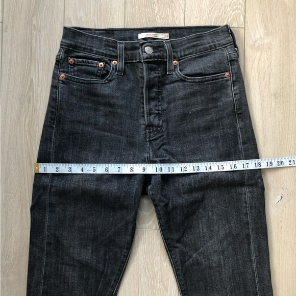 Levi’s Wedgie Skinny Raw Hem Cropped Jeans Size 28 - Picture 3 of 14